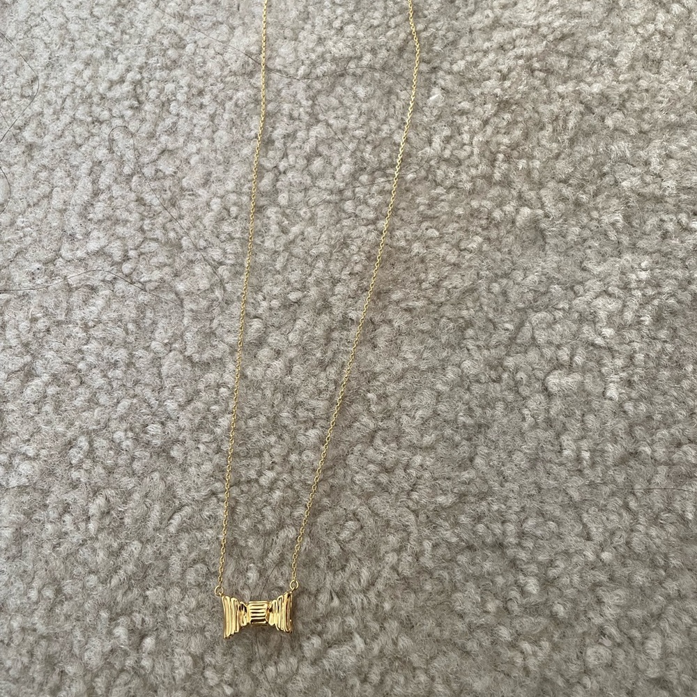 Kate spade gold necklace